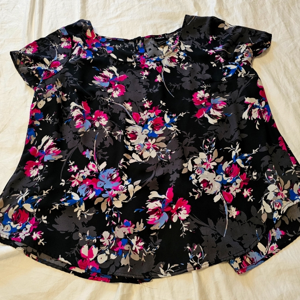 Torrid size 2 blouse